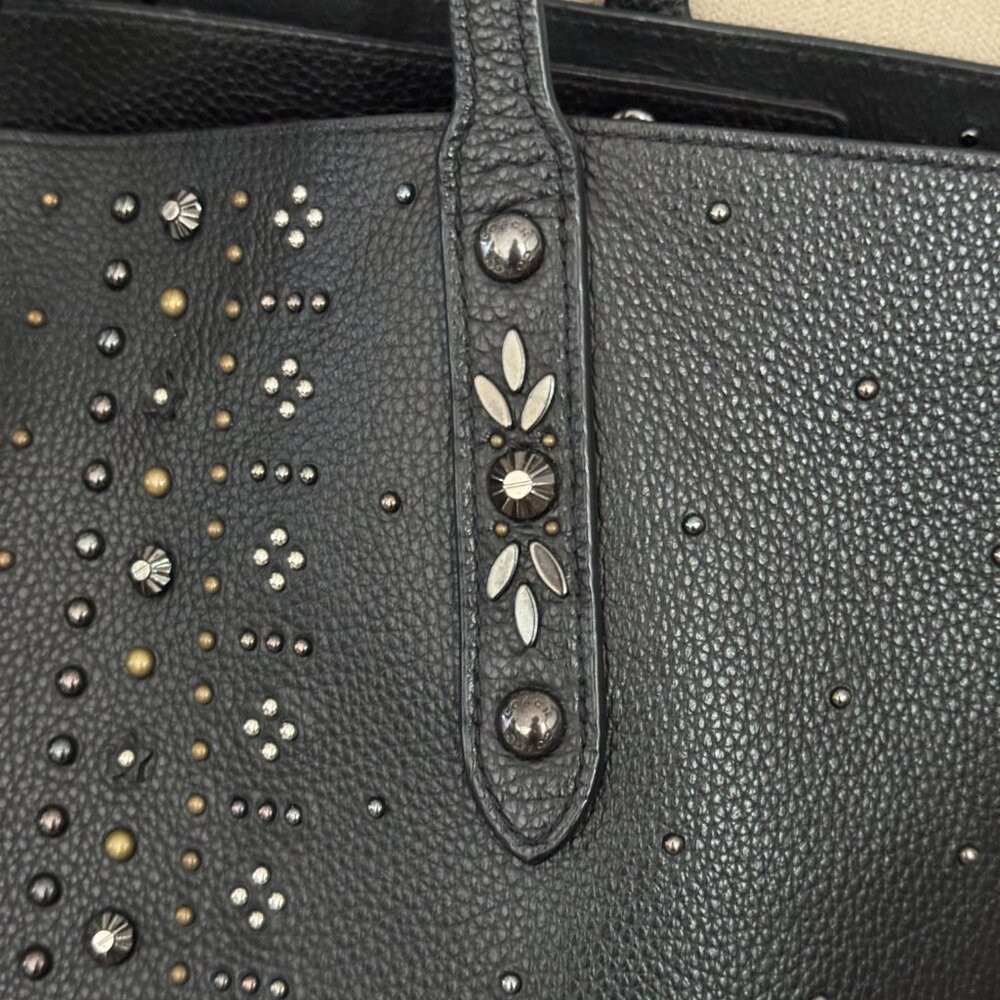Coach Black Market Tote “Bandana Rivets“ Excellent condition. No signs of wear - Picture 2 of 12